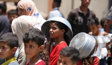 BM, Gazze’de yarım milyon öğrencinin eğitim hakkının ellerinden alınmasını “korkunç” olarak nitelendirdi