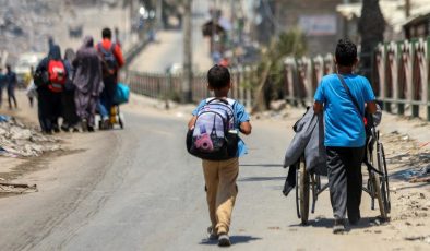 BM: Gazze’nin Doğusunda Bir Günde 60.000 Kişi Zorla Göç Etti