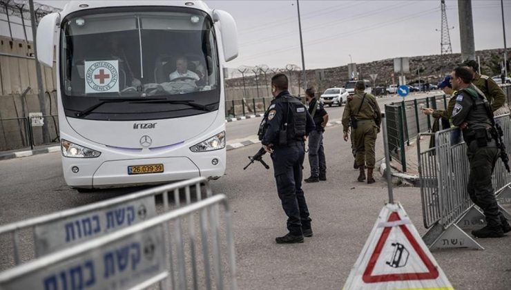 İsrail hapishanesindeki Filistinli mahkumlar avukatlarıyla görüşmeme tehdidi altında