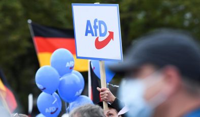 AfD Partisi Almanya’da Compact dergisinin yasaklanmasına karşı çıktı