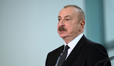 Aliyev, İran’ın yeni Cumhurbaşkanı Pezeşkiyan’a tebriklerini iletti