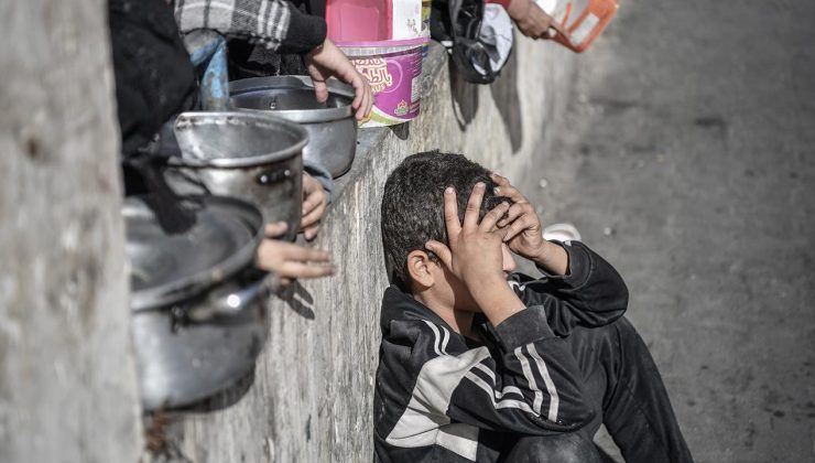 Gazze’de İsrail saldırılarına dayanamayan bir çocuk daha hayatını kaybetti