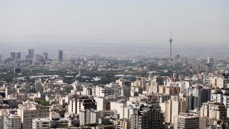 İran’da Sıcak Hava Dalgası Nedeniyle Elektrik Tüketimi Tarihi Düzeyde Arttı.