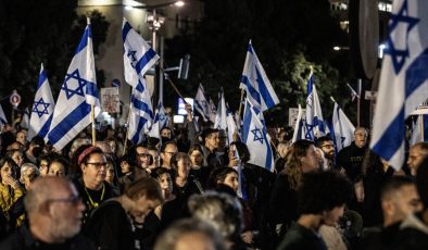 İsrailli esirlerin aileleri Gazze’deki müzakere heyetiyle “acil toplantı” istiyor