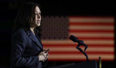 Kamala Harris, sadece bir günde 81 milyon dolar bağış topladı