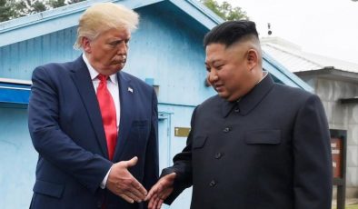 Trump ve Kim Jong-un arasındaki gerilim tırmanıyor: Ateşli bir maçın işareti mi?