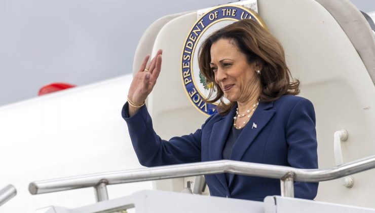 Kamala Harris, Demokrat Parti’nin başkan adayı olarak seçildi