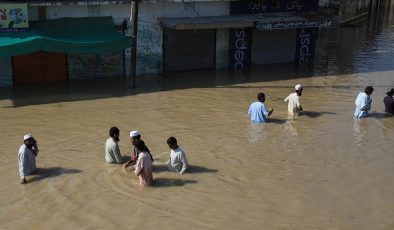 Pakistan’da Selden En Az 20 Kişi Hayatını Kaybetti